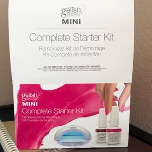 💅🏼Never been used Do it yourself gel nails set,